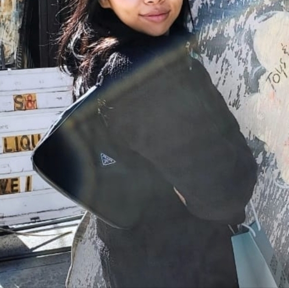 PRADA Re-edition Nylon Shoulder Bag - Picture 10 of 10